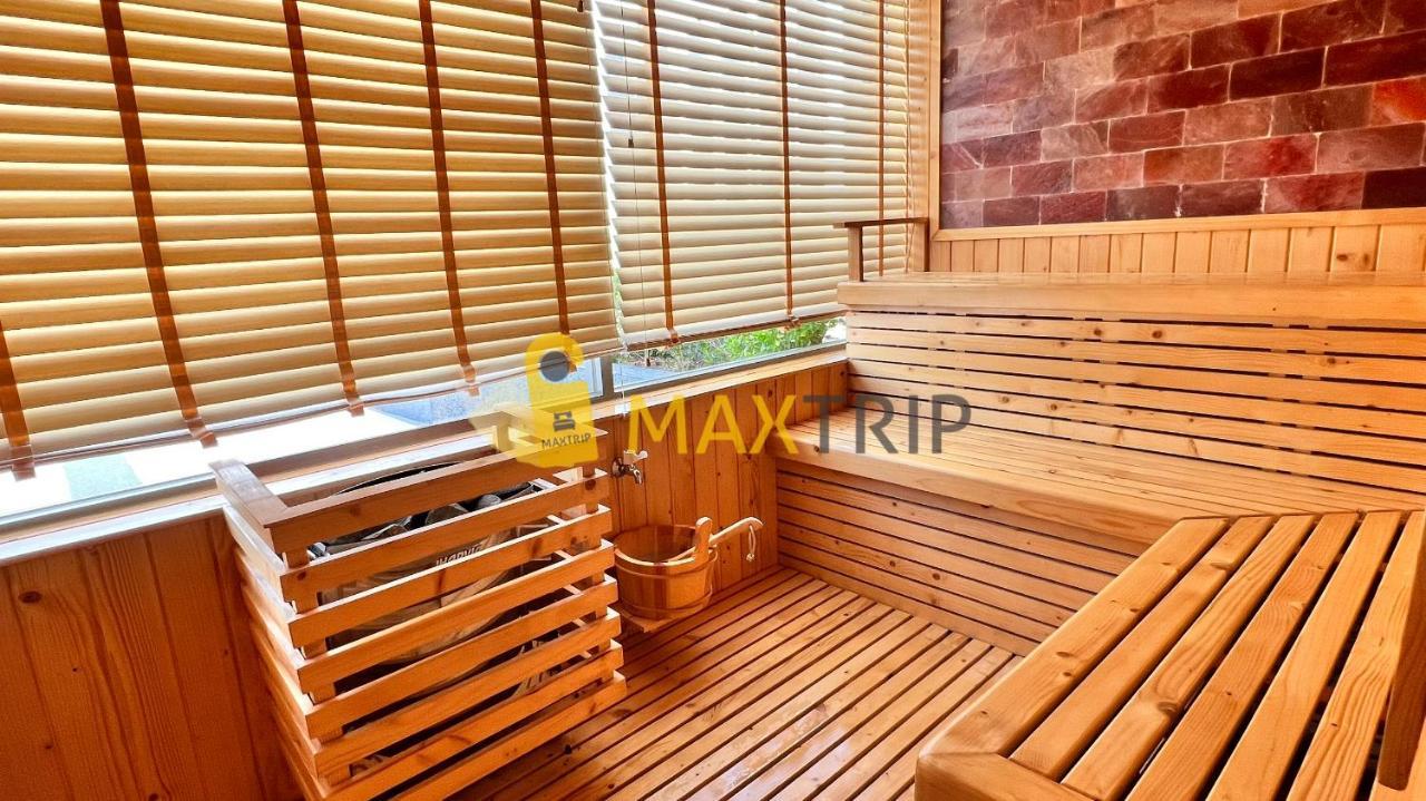Maxtrip Homestay Luxury - Beachfront - Infinity Pool Vung Tau Exterior photo